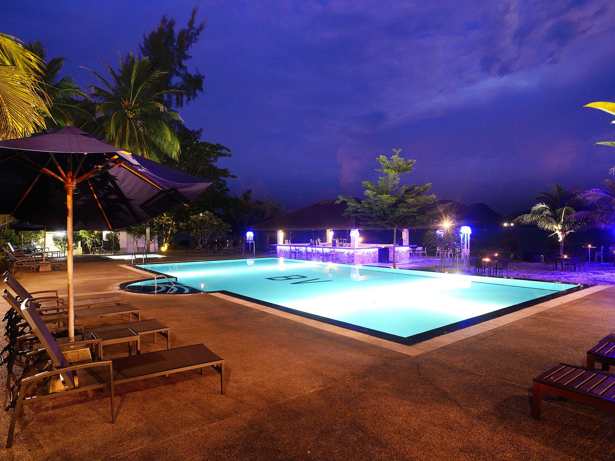 Bella Vista Waterfront Resort, Langkawi 3* Kuah
